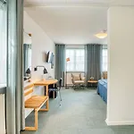 Color 4*